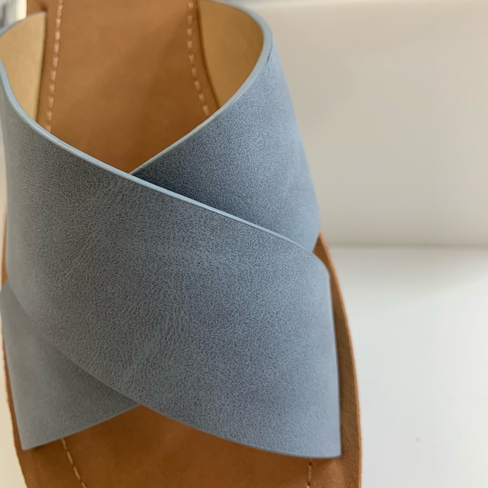 Soda Crossover Strapy Sandals 8.5,10 Blue color NWOT - Picture 7 of 9